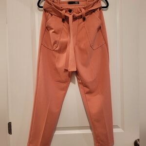 Trendy Belted Pants in Peach by Zara